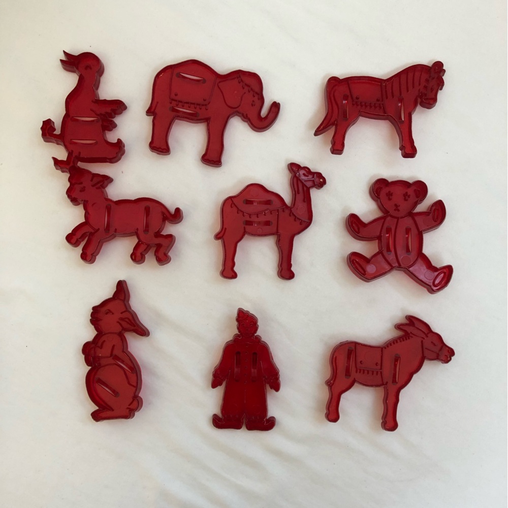 9 Cookie Cutters Red Plastic Translucent Vintage Animals Circus Pony Lamb Bear - Picture 2 of 12